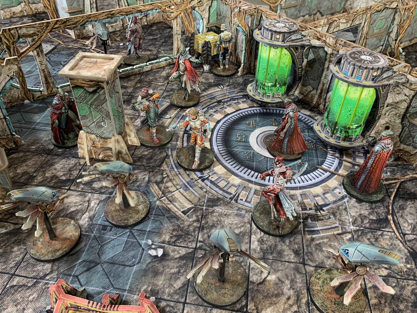 Battle Systems Core Space First Born Starter Set – Sci‑Fi Miniatures & 3D Terrain