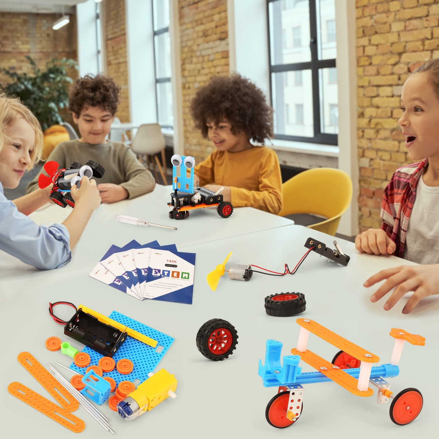 BeAndge 5-in-1 STEM Kit for Kids 6-12 | Solar Car, Wind Car, Robot, Tank, Glider