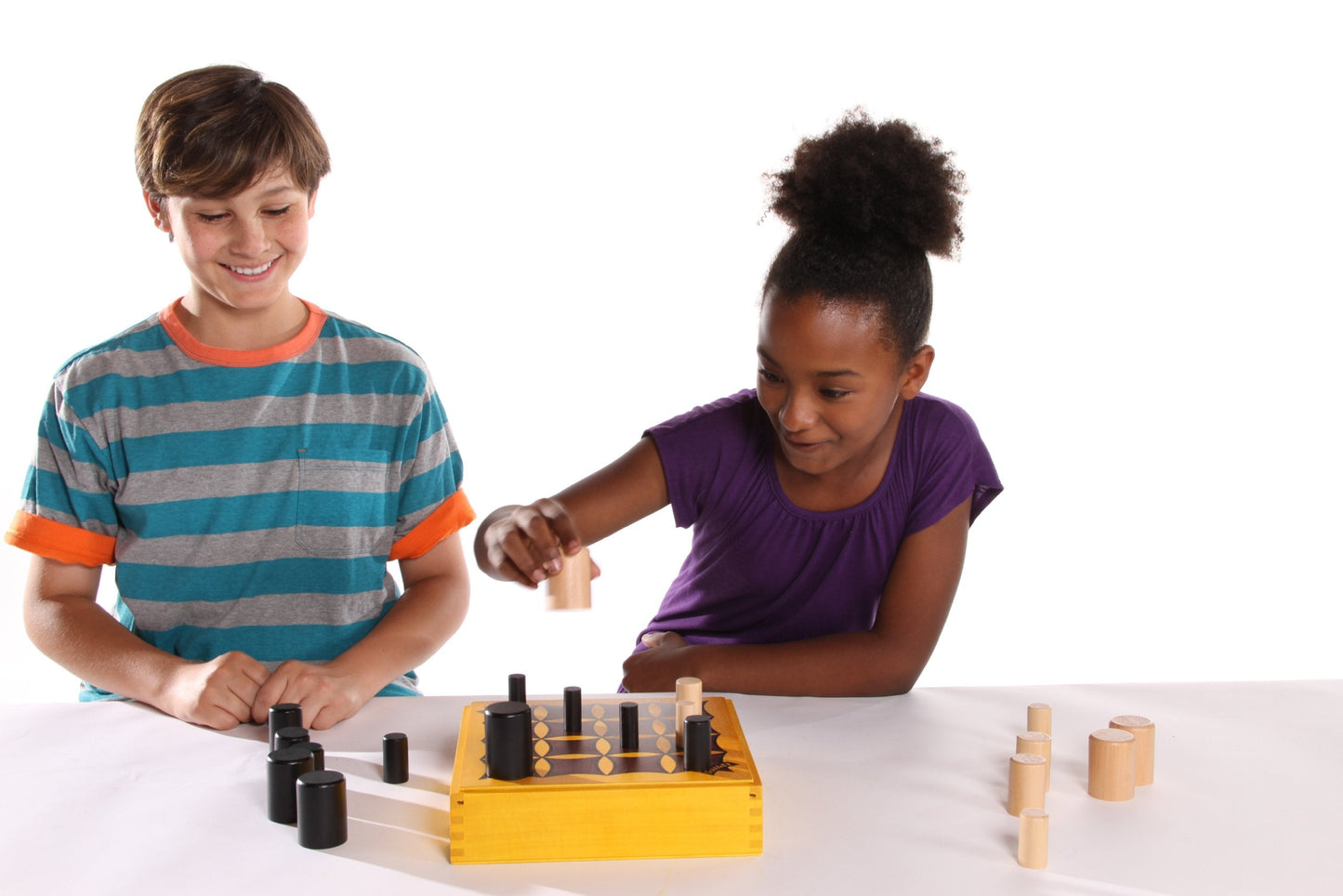 Blue Orange Gobblet! Abstract Strategy Board Game – Award-Winning All-Wood 2-Player Family Game