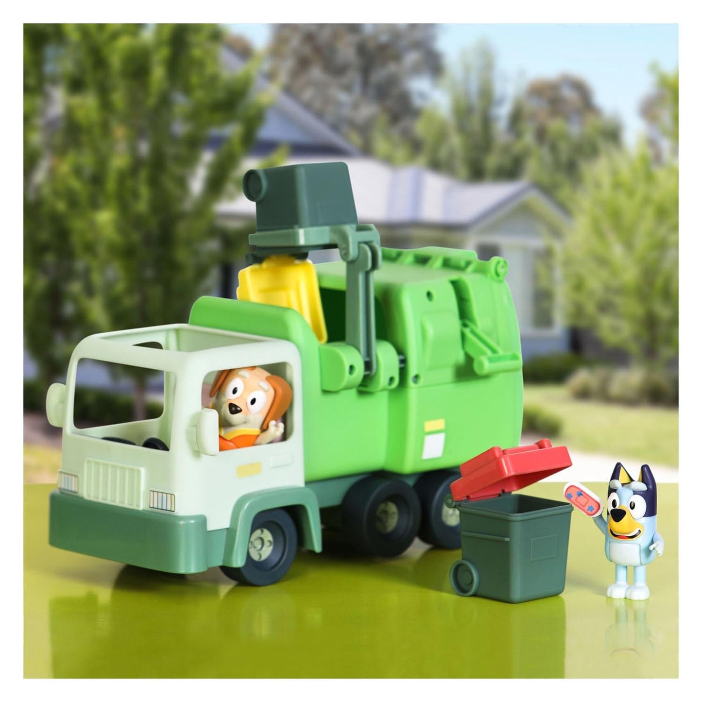 Bluey Garbage Truck Playset – 2.5 Inch Bluey & Bin Man Figures, Multicolor