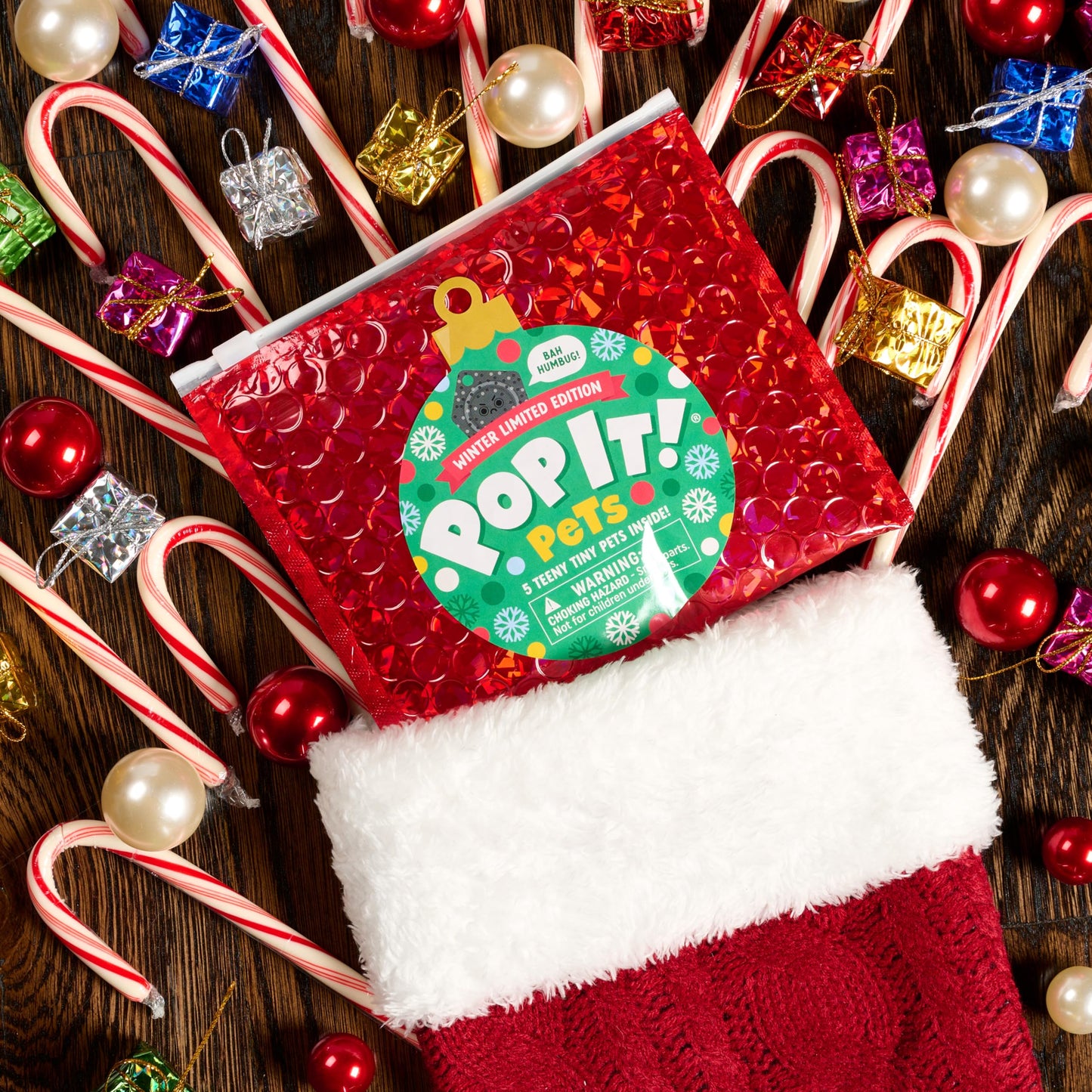 Buffalo Games POP IT Pets Winter Limited Edition - Holiday Mystery Bag with 5 New Pets