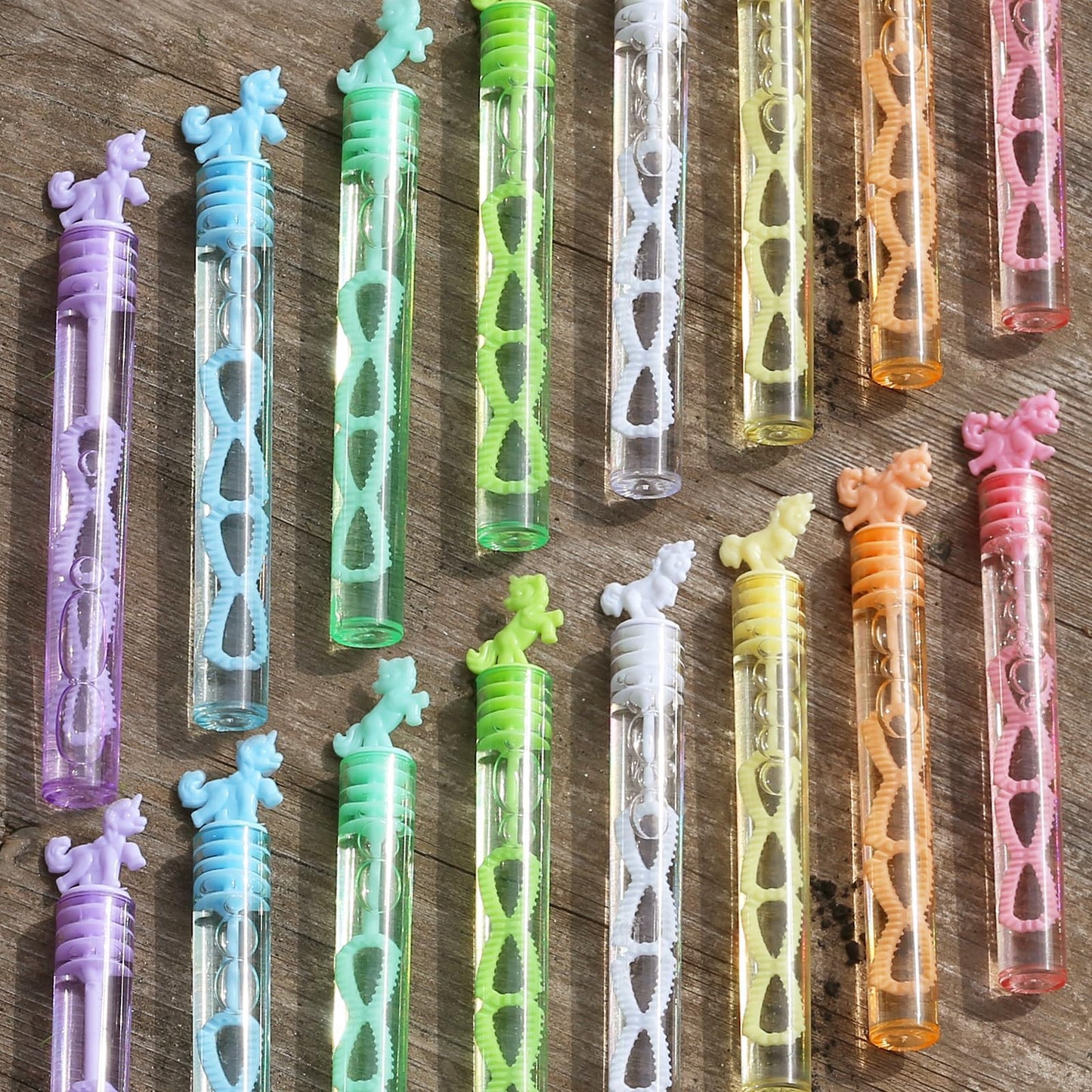 Cawiew 32-Piece Mini Unicorn Bubble Wands – Pastel Party Favors & Gift Box