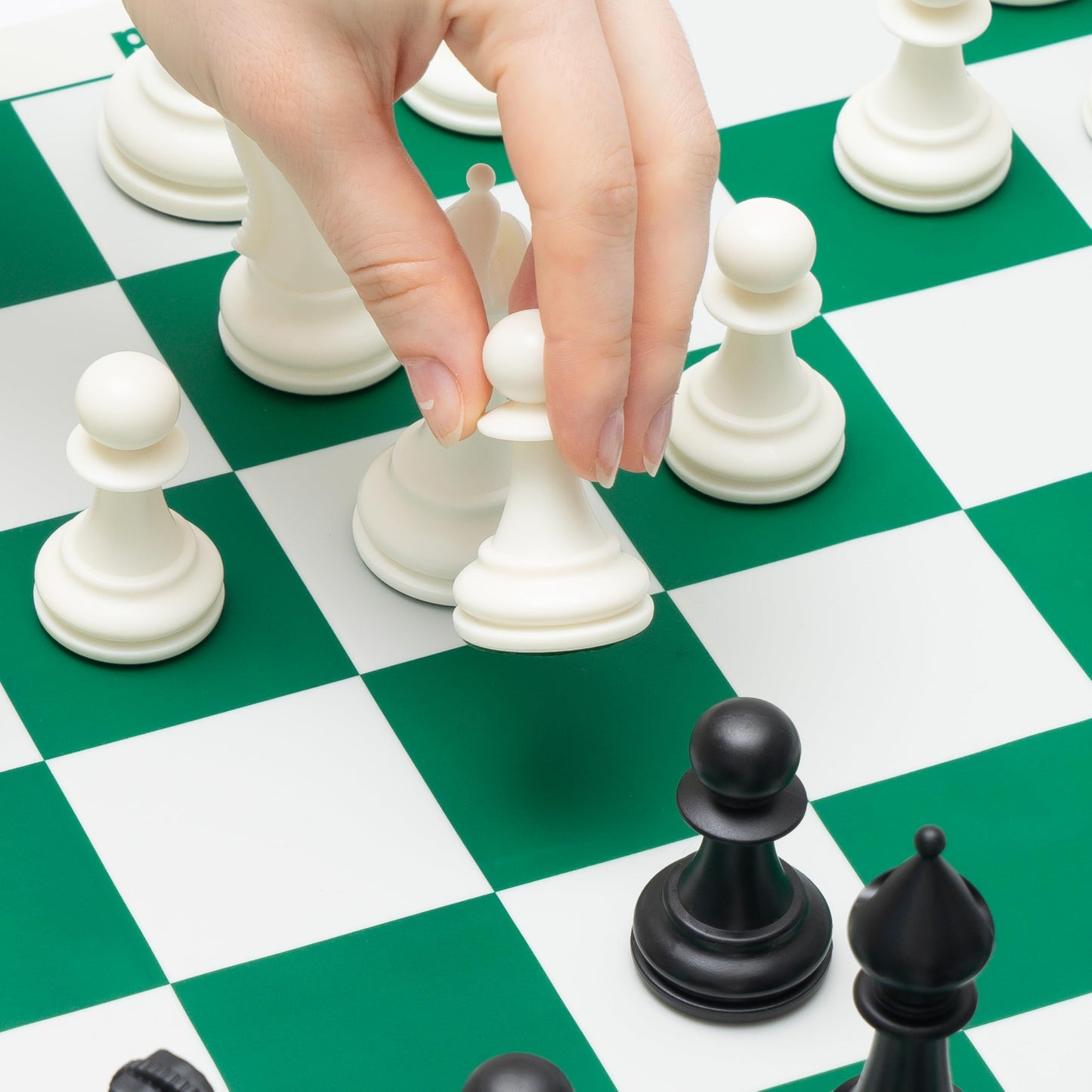 Chess Geeks Best Chess Set Ever - 3X Triple-Weighted Tournament Set, 4-inch King, 20x20 Roll-Up Board