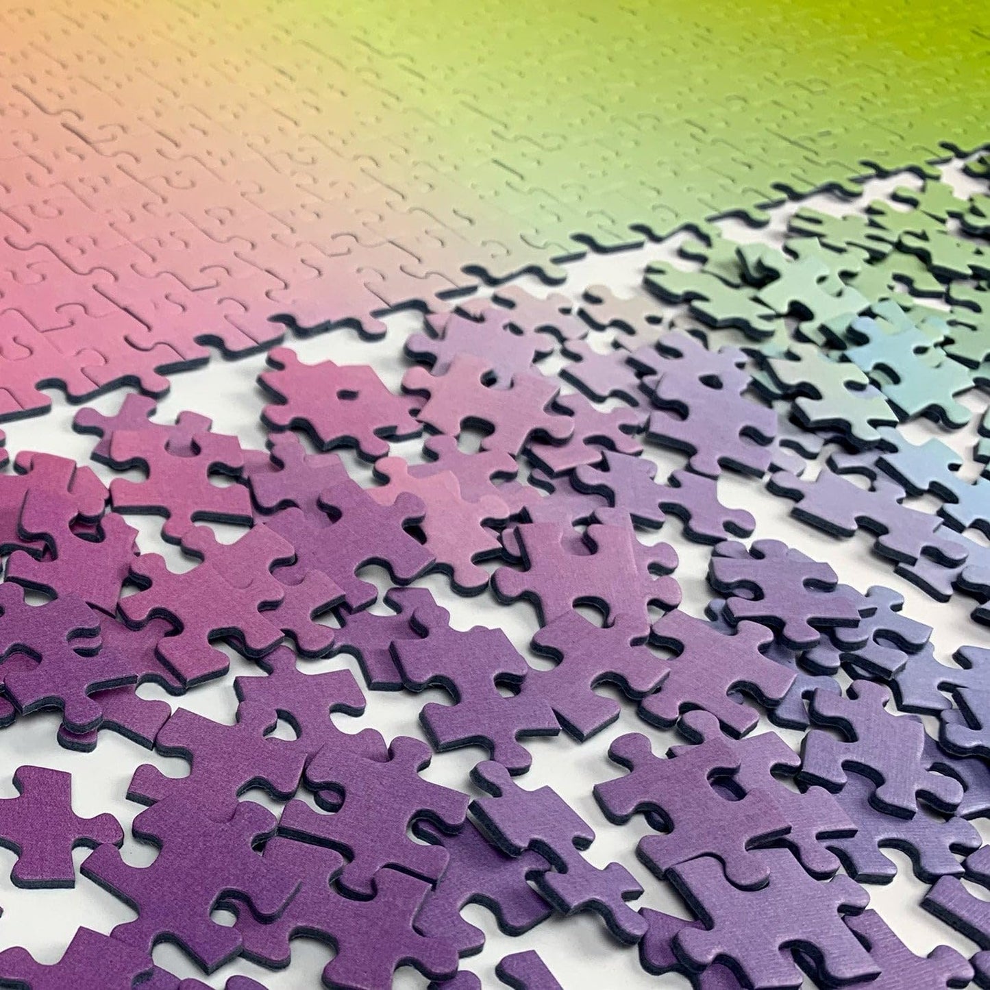 Cloudberries Gradient Puzzle – 1000-Piece Jigsaw for Adults with Rainbow Color Gradient