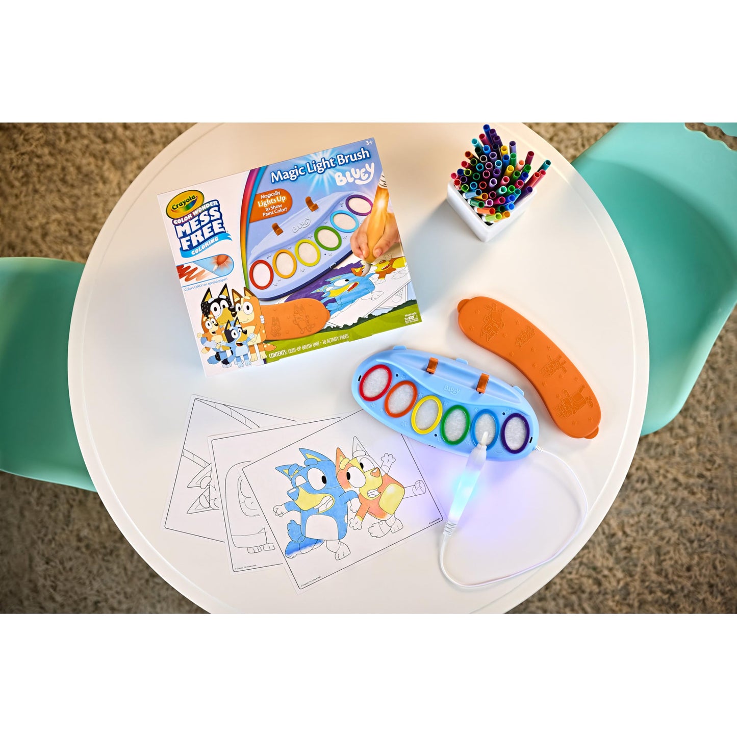 Crayola Bluey Color Wonder Magic Light Brush – Mess-Free Painting Station for Kids 3+