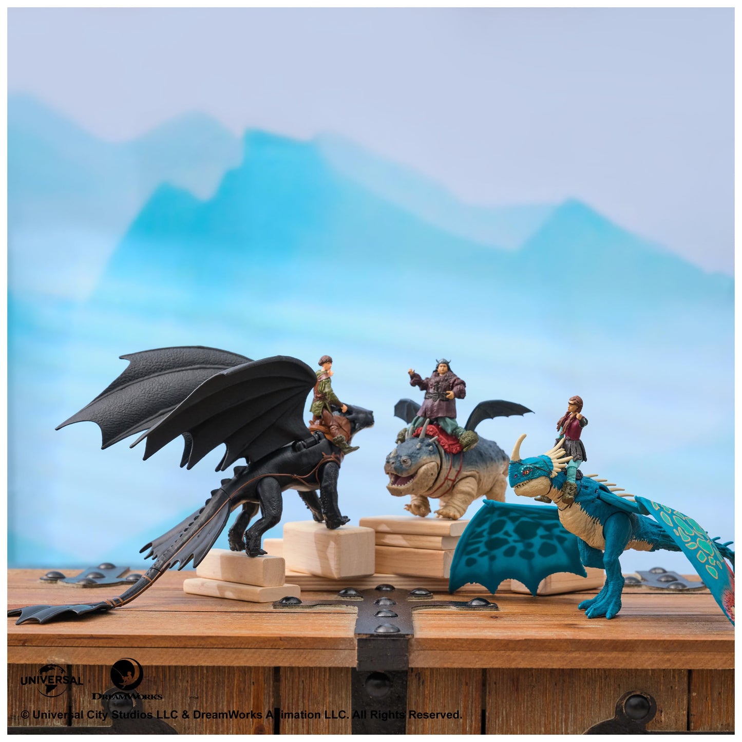 DreamWorks Dragons Toothless & Hiccup Action Figures – Viking Duo (Ages 4+)
