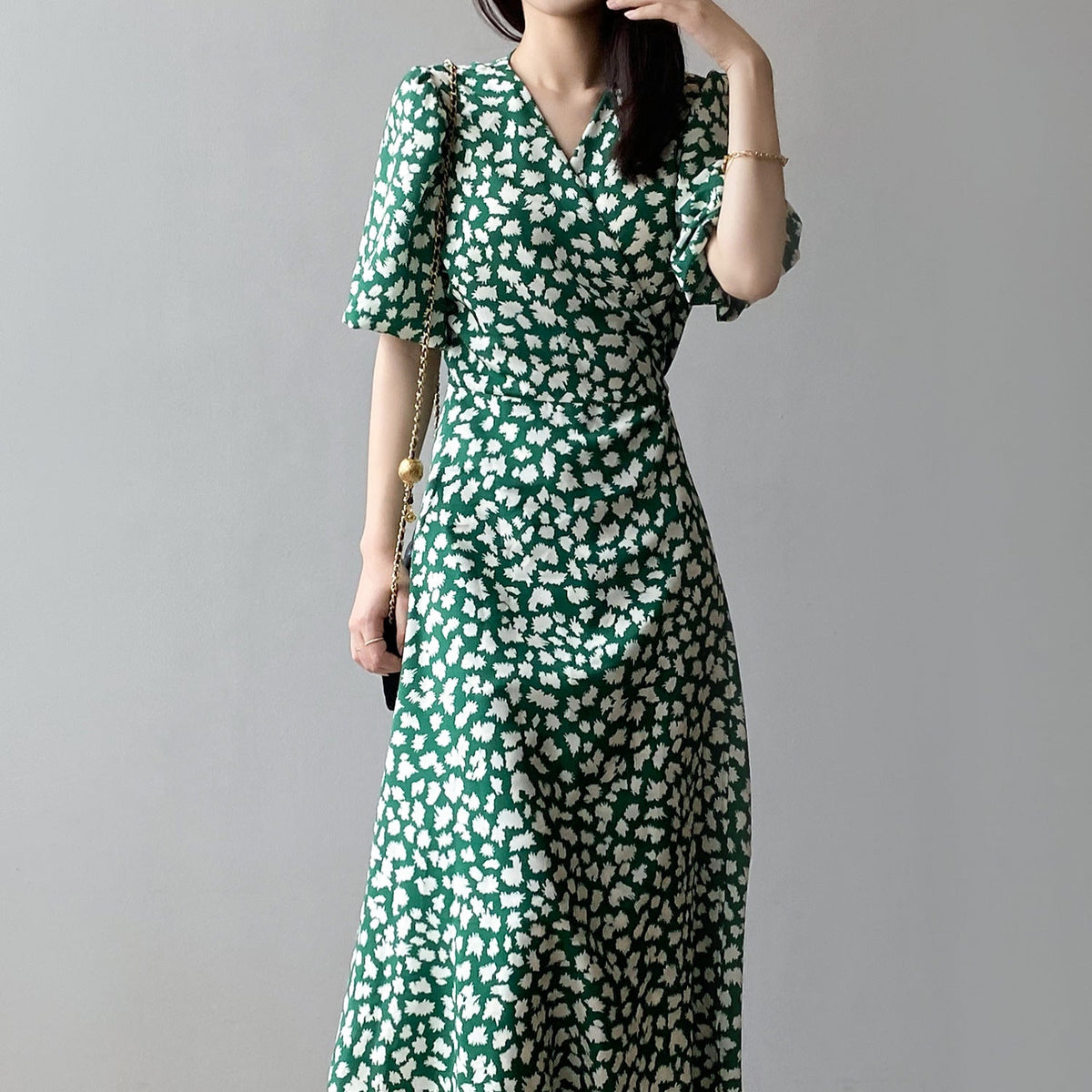 V-neck Floral Dress Women"s Summer New French Forest