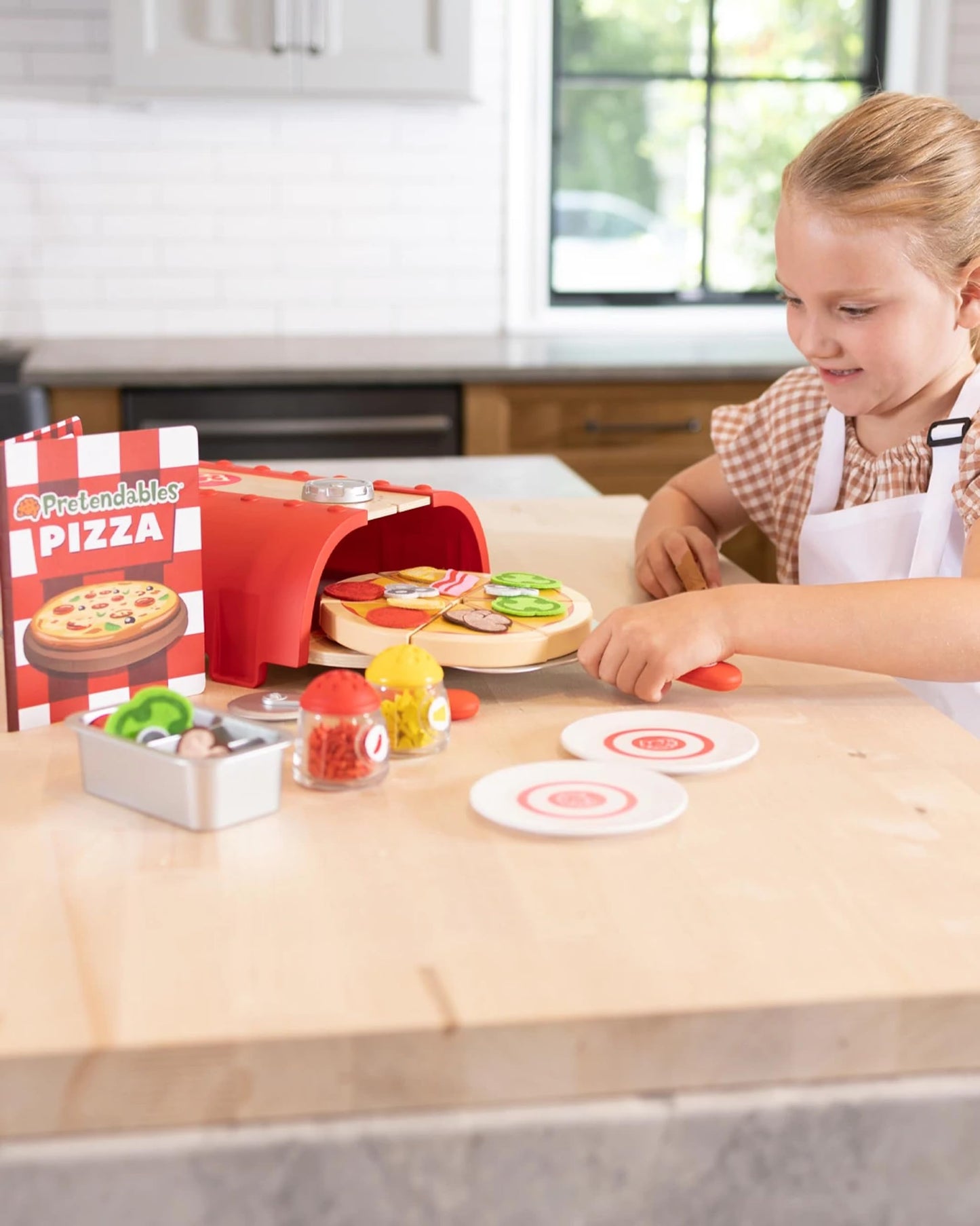 Fat Brain Toys Pretendables Backyard Pizza Oven Set | Kids Pizza Play & Storage