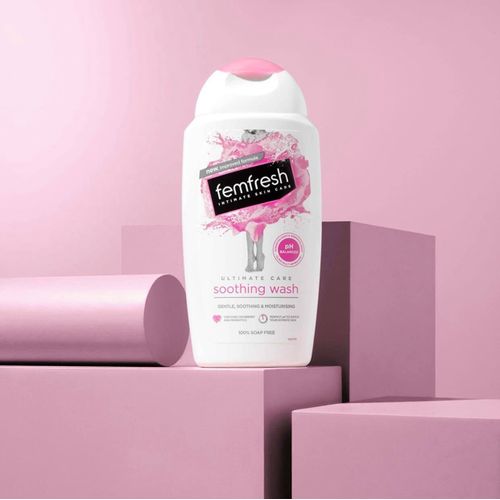 Femfresh Soothing Wash Gentle pH-Balanced Cleansing & Comfort for Sensitive Intimate Skin 250 ml/8.45 oz