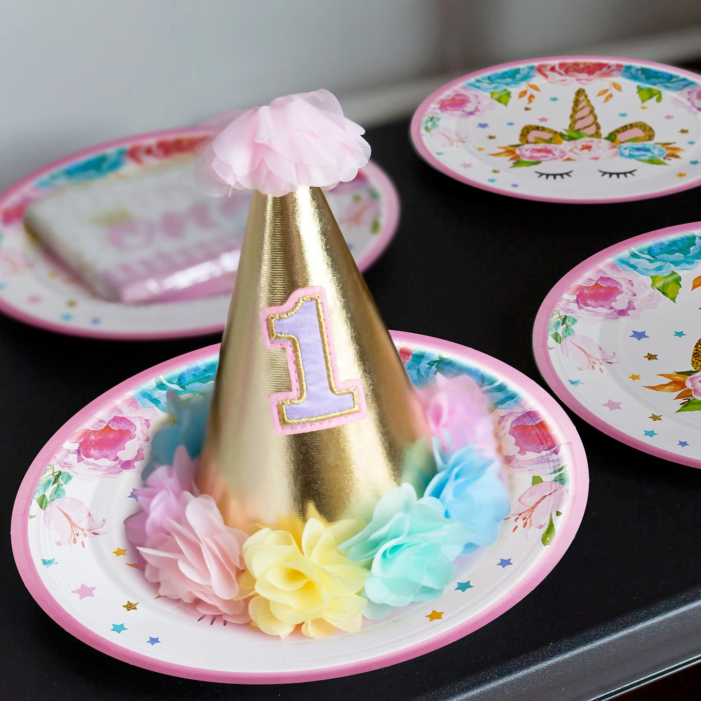 Fesciory 96 Pcs Horned Horse Party Tableware Set – Serves 24 (Girls Birthday / Baby Shower)