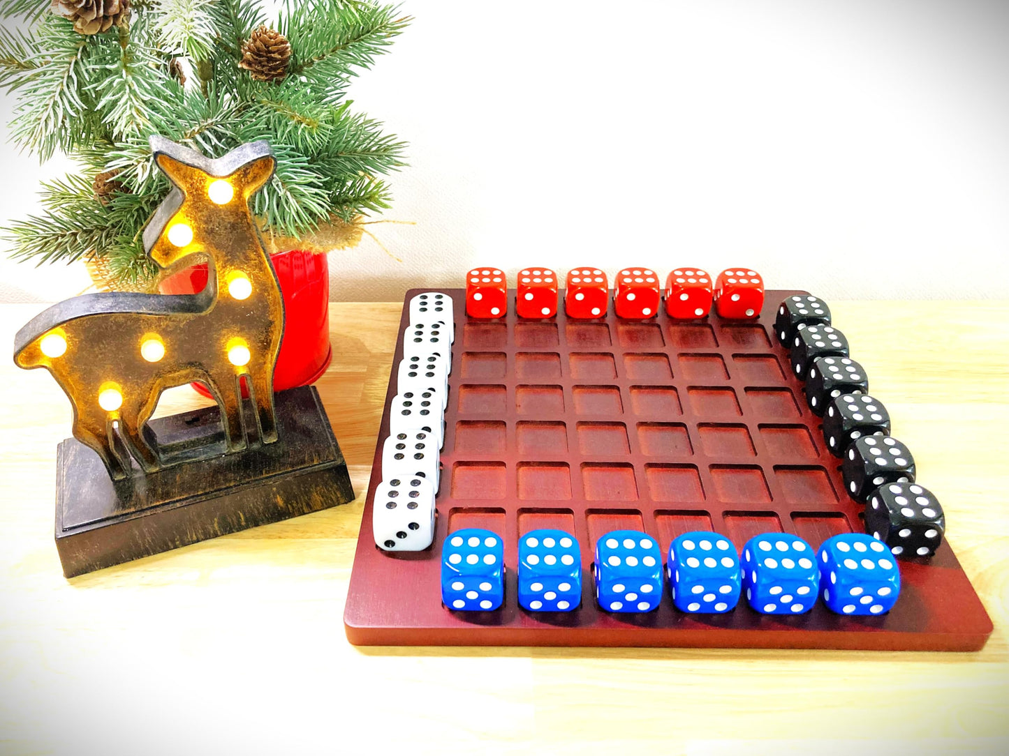 FINENI Dice Battle – 2–4 Player Wooden Tabletop Dice Game