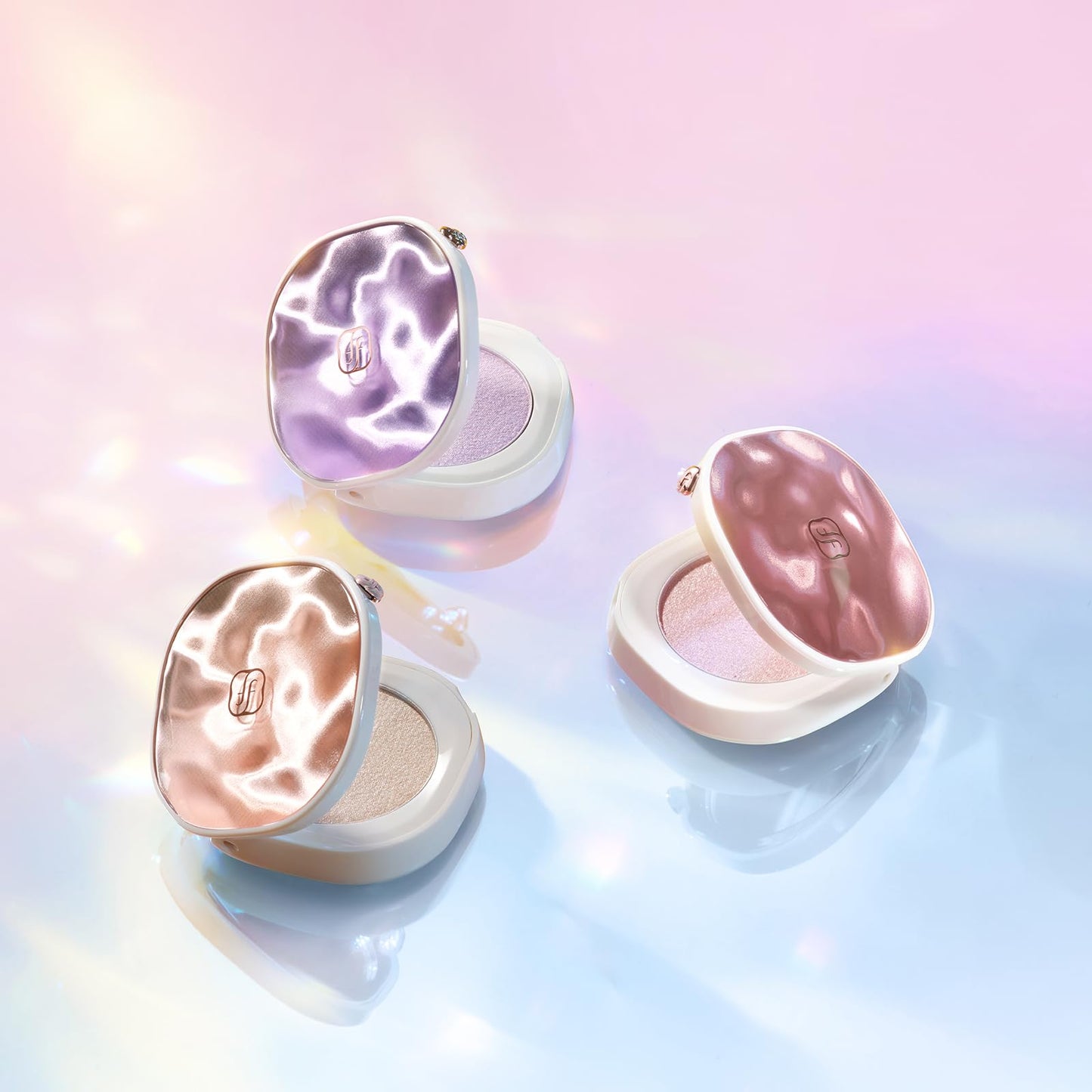 FLORASIS Gentle Waves Aqua Glow Highlighter 03 Lilac Haze – Subtle Radiance