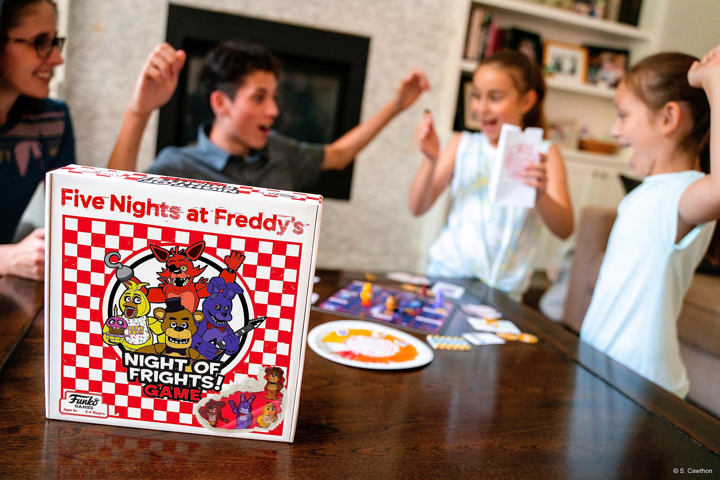 Funko Games Five Nights at Freddy's Night of Frights! Board Game | 2-4 Players