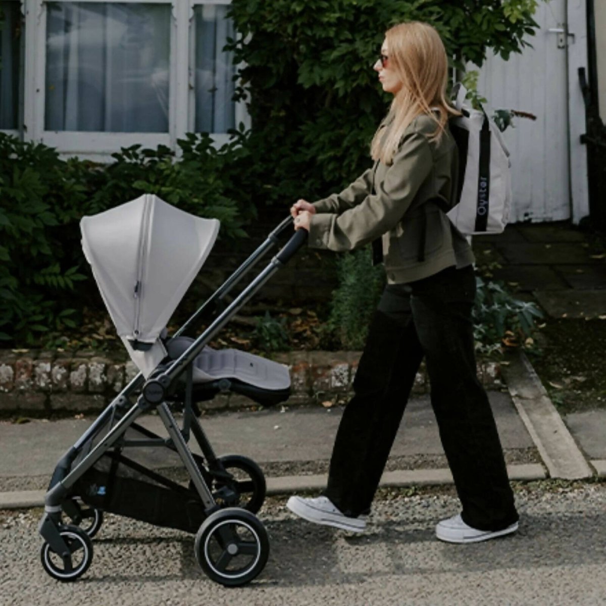 Oyster Gravity+ Stroller - Carbonite
