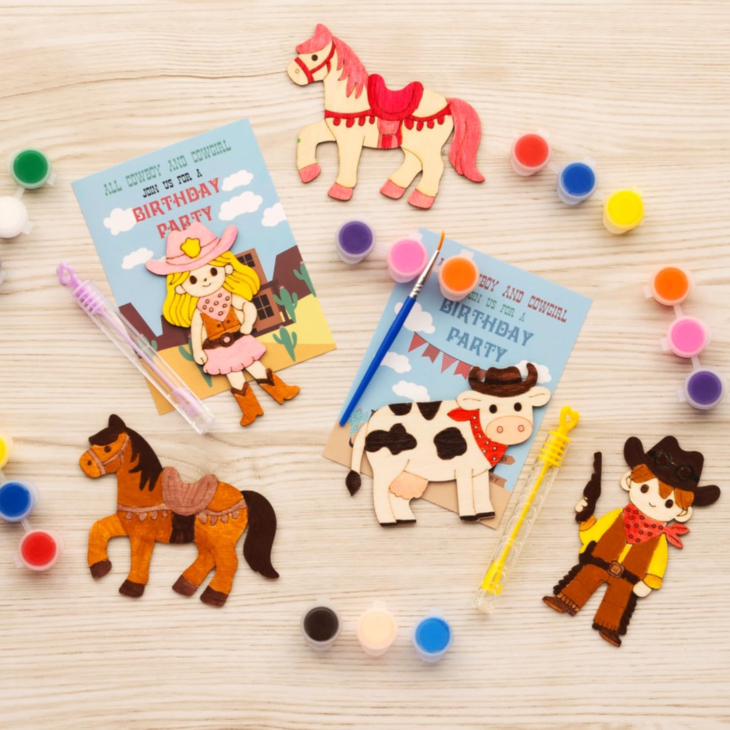 GEECOZYLIFE Western Cowboy & Cowgirl Party Favors - 12-Piece Wild West Craft Kit