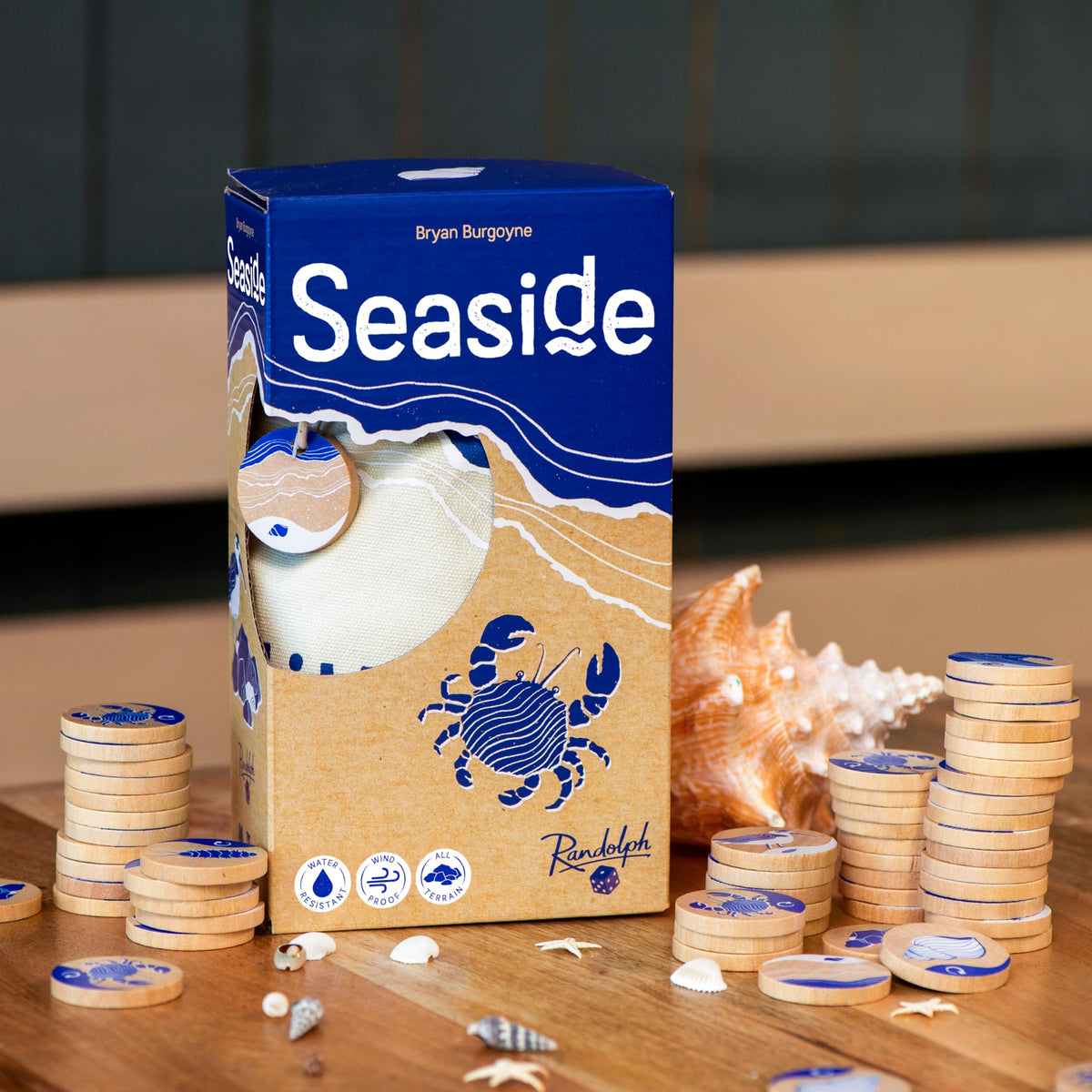 Hachette Boardgames Seaside – Ocean-Themed Travel Family Game for 1-5 Players | Water Resistant | 20 Minutes
