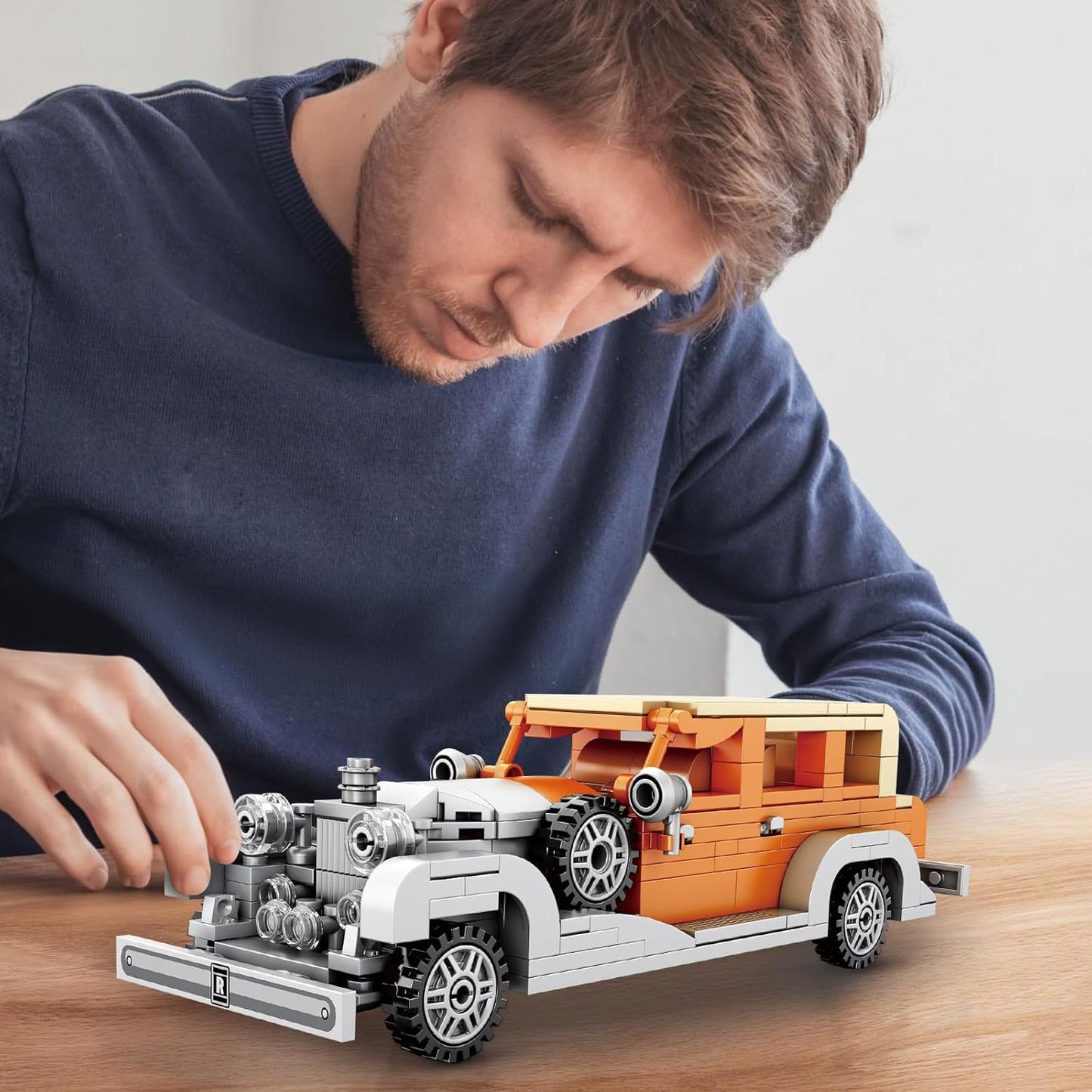 HIGH GODO Classic Car Building Set for Adults – Retro Vintage Car Model Kit (326 Pieces)