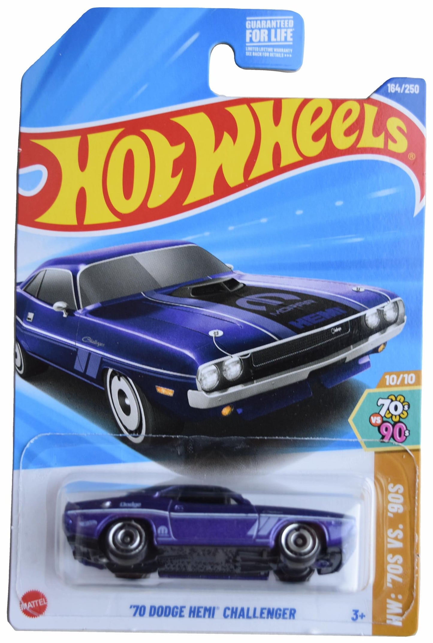Hot Wheels 1970 Dodge Hemi Challenger – HW 70s vs 90s Purple 164/250