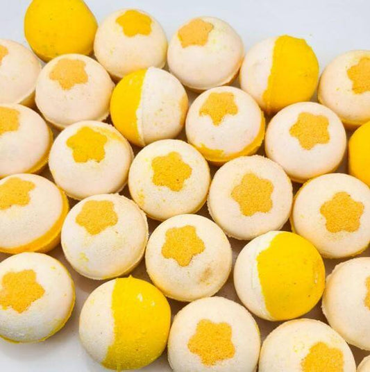 Daisies Bath Bomb