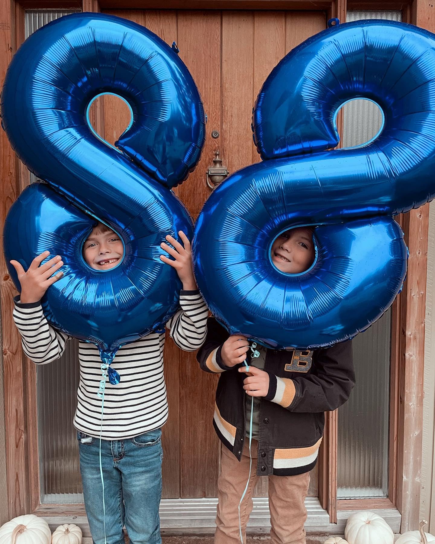 IWERP 16 Balloon Number - 40-Inch Metallic Blue Birthday Decorations