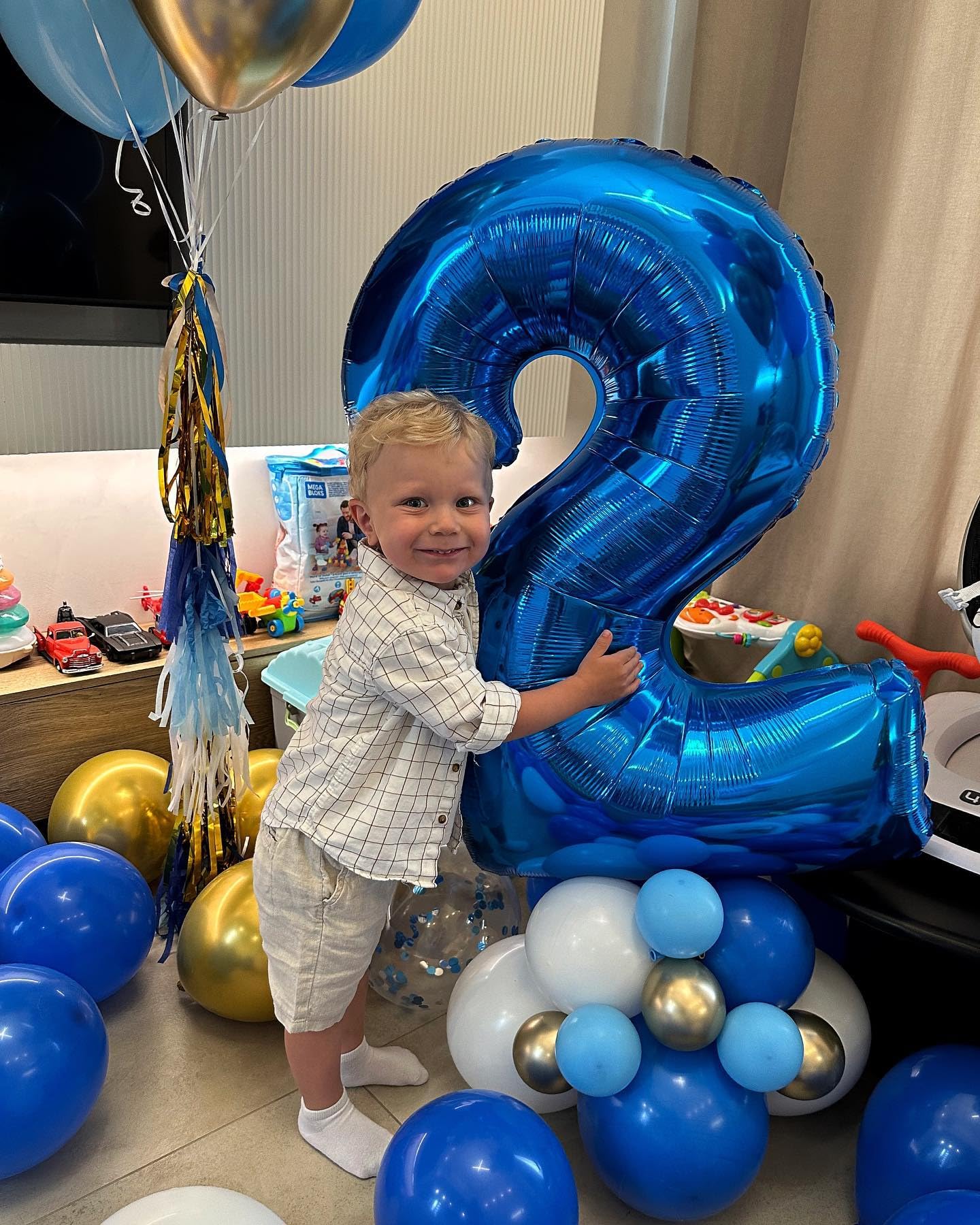 IWERP Navy Blue 6 Balloon — 40-Inch Number Balloon for Birthday Party