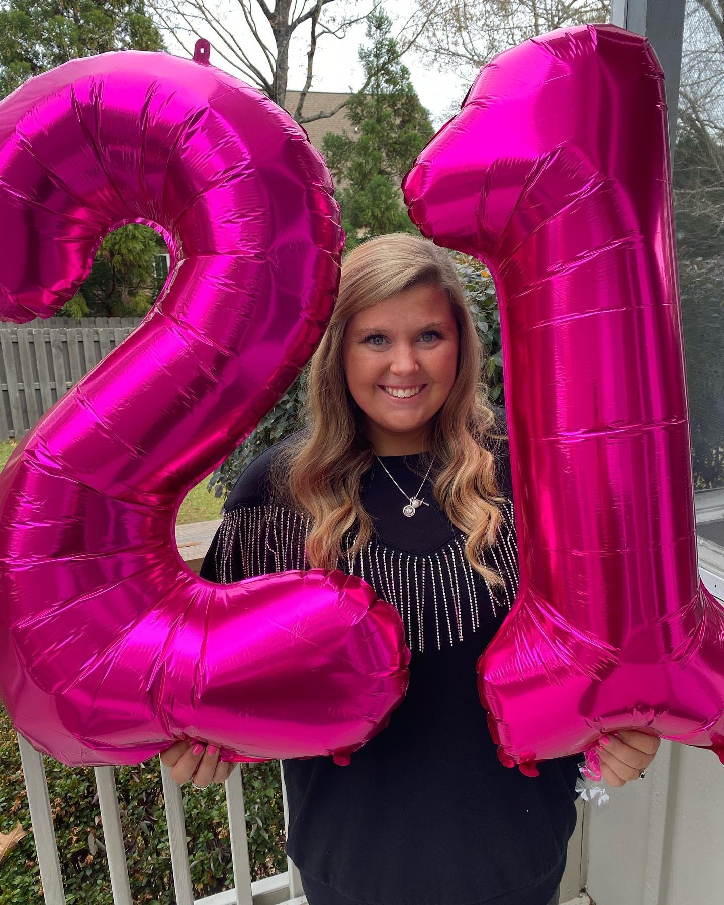 IWERP Hot Pink 40-Inch Number 19 Balloon – 19th Birthday Decorations