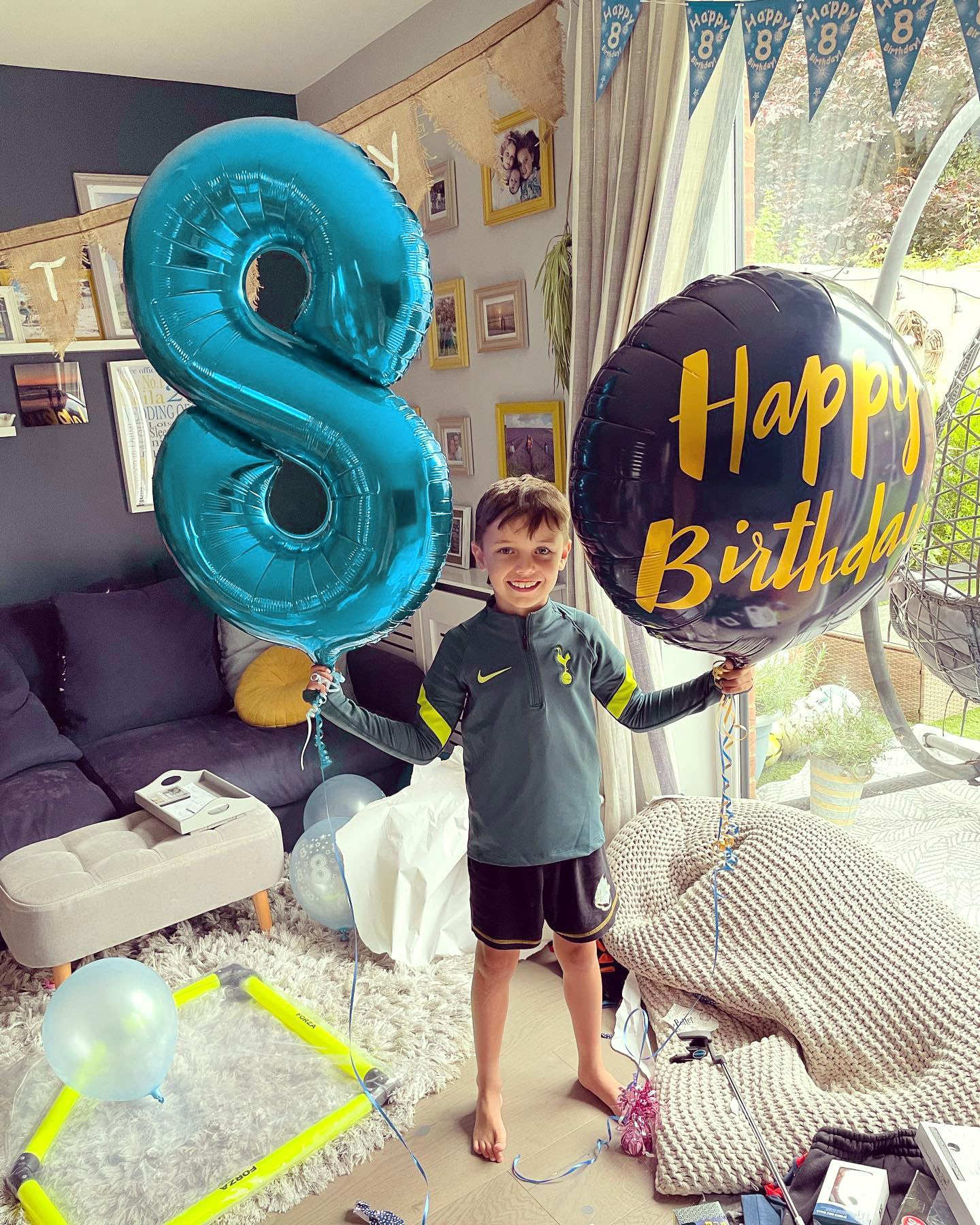 IWERP Light Blue 40-Inch Number 6 Balloon – 6th Birthday Decorations