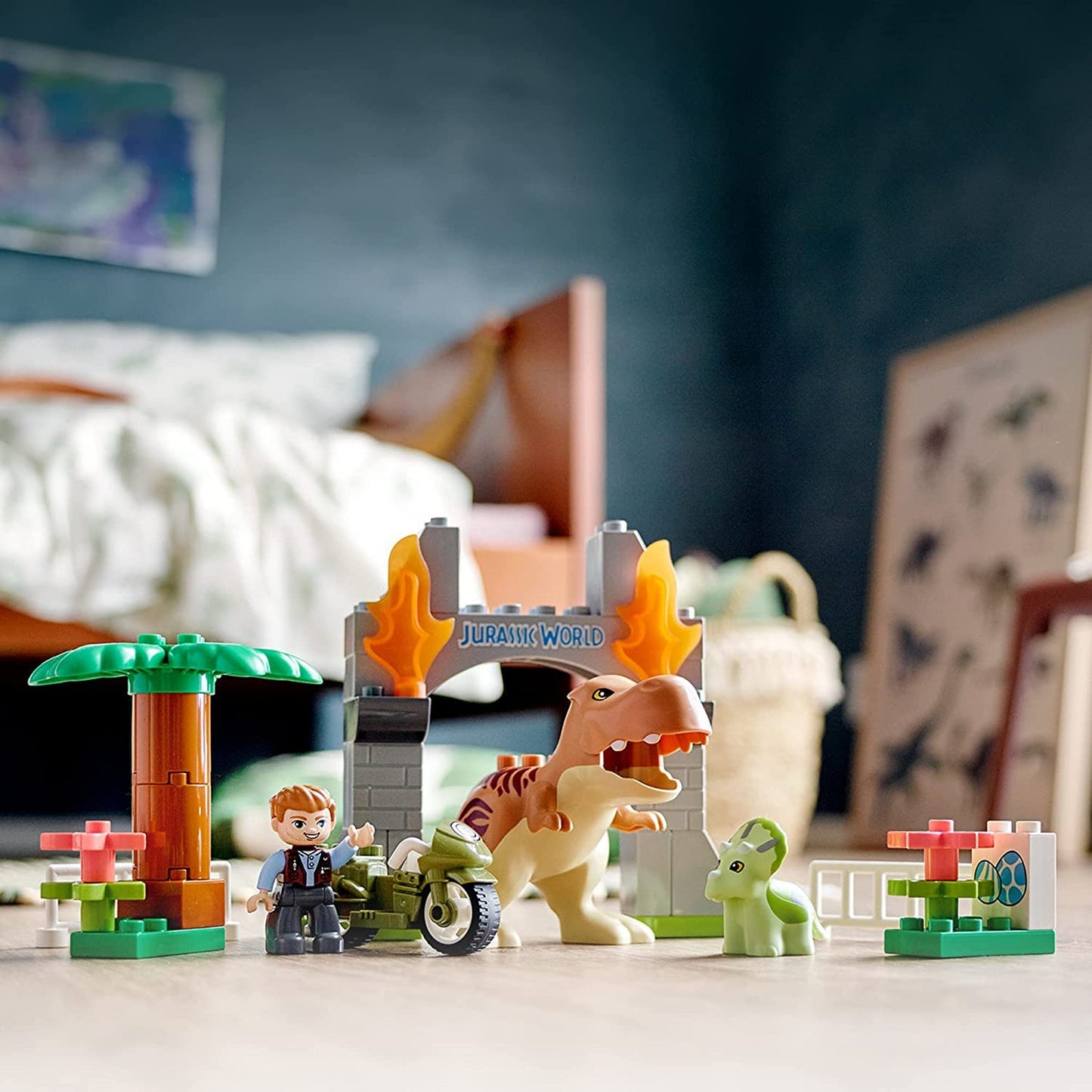 LEGO DUPLO Jurassic World Breakout 10939 – T. rex & Triceratops Dinosaur Building Toy for Preschool Kids