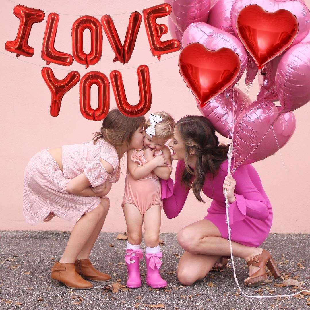LHOAVWE Red Love Balloons – Valentine Heart Balloons for Weddings, Proposals & Parties