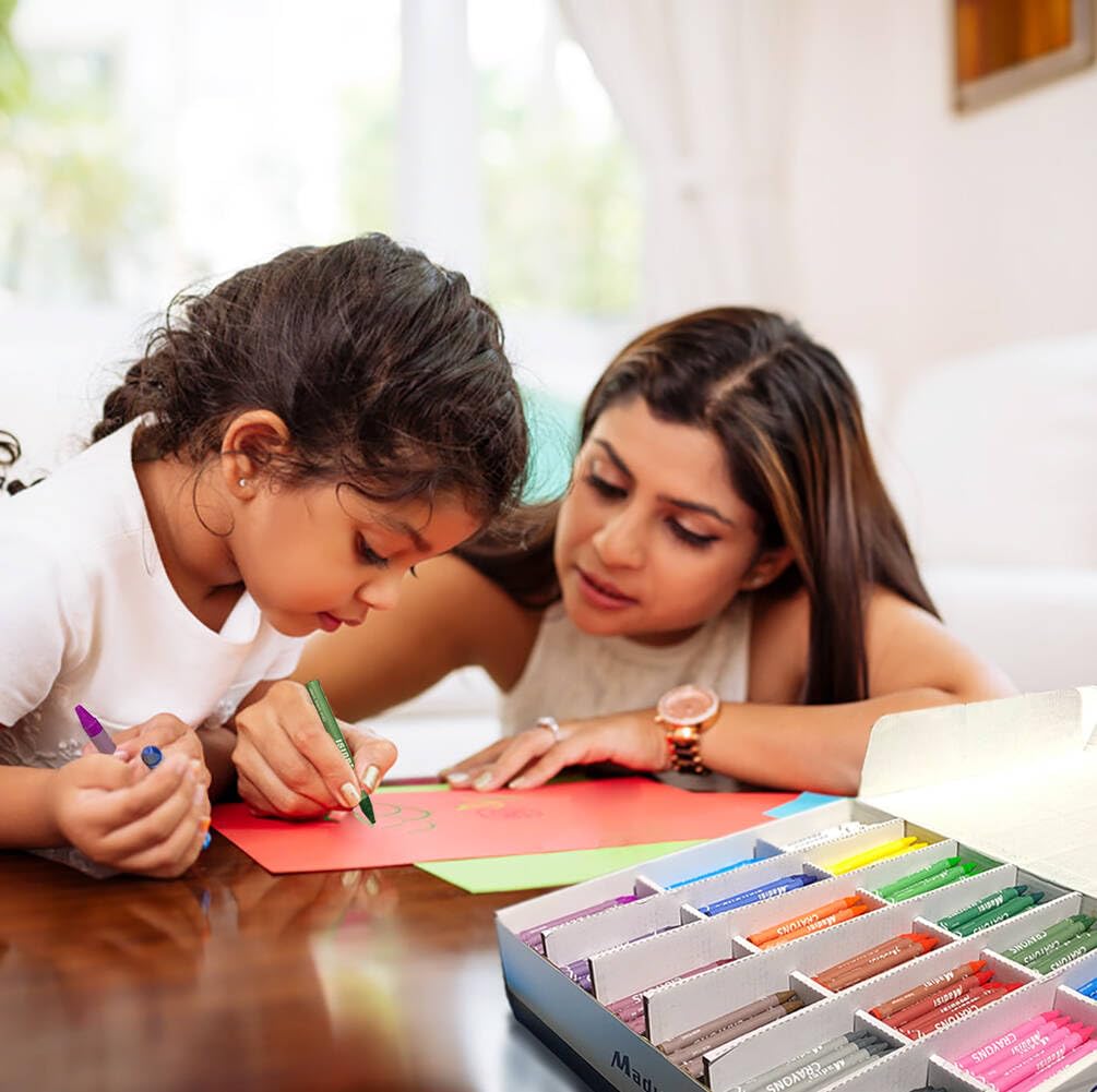 Madisi Crayon Bulk Pack – 900 Crayons, 18 Colors, Classroom-Ready