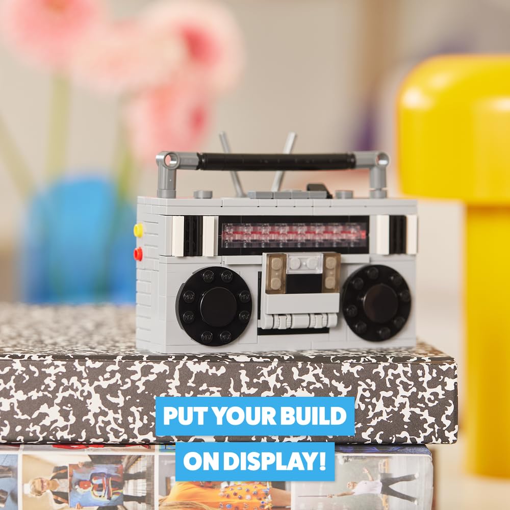 MAX Premium Retro Capsule Collection (Cassette Radio) by ZURU – Build, Collect & Display with Max Build More