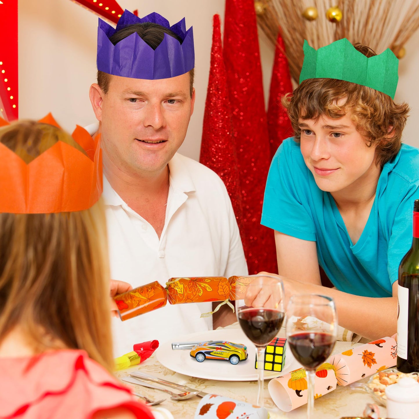 Melisheer 10 Pack Thanksgiving Crackers – Leaf Design Party Favors with Joke Dice & Gifts