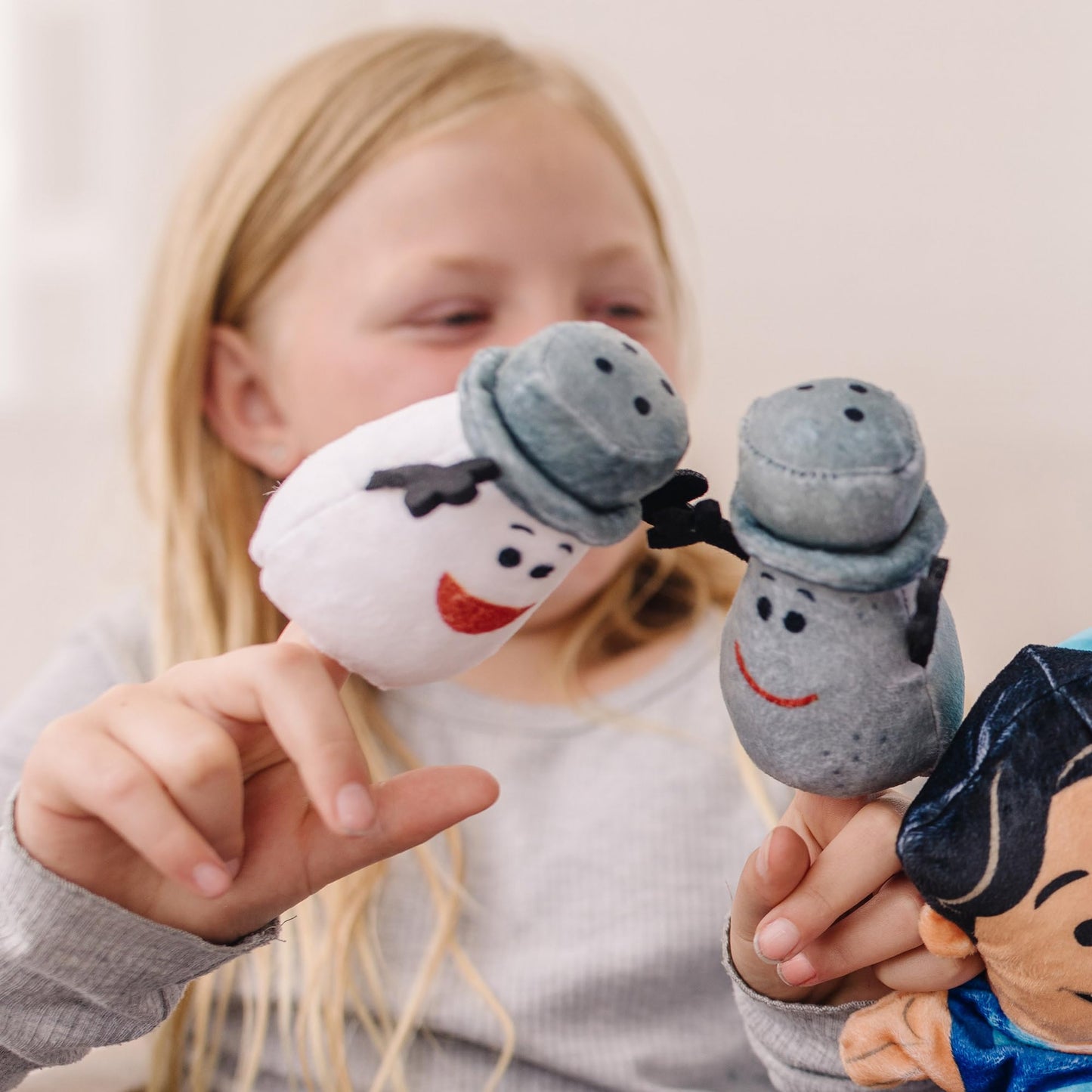 Melissa & Doug Blue’s Clues & You! 5-Piece Hand & Finger Puppets