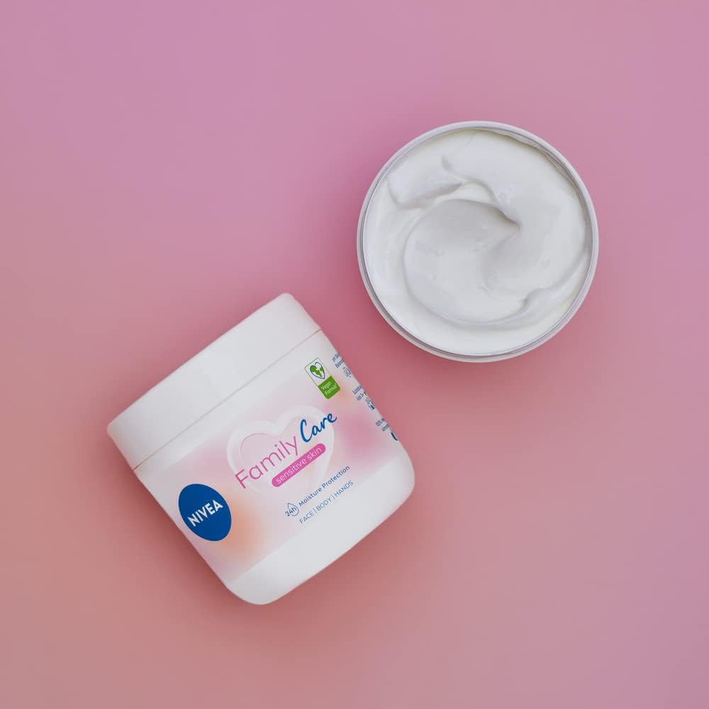 Nivea Family Care Sensitive Moisturising Cream 24-Hour Moisture for Sensitive Skin 450 ml/15.3 oz