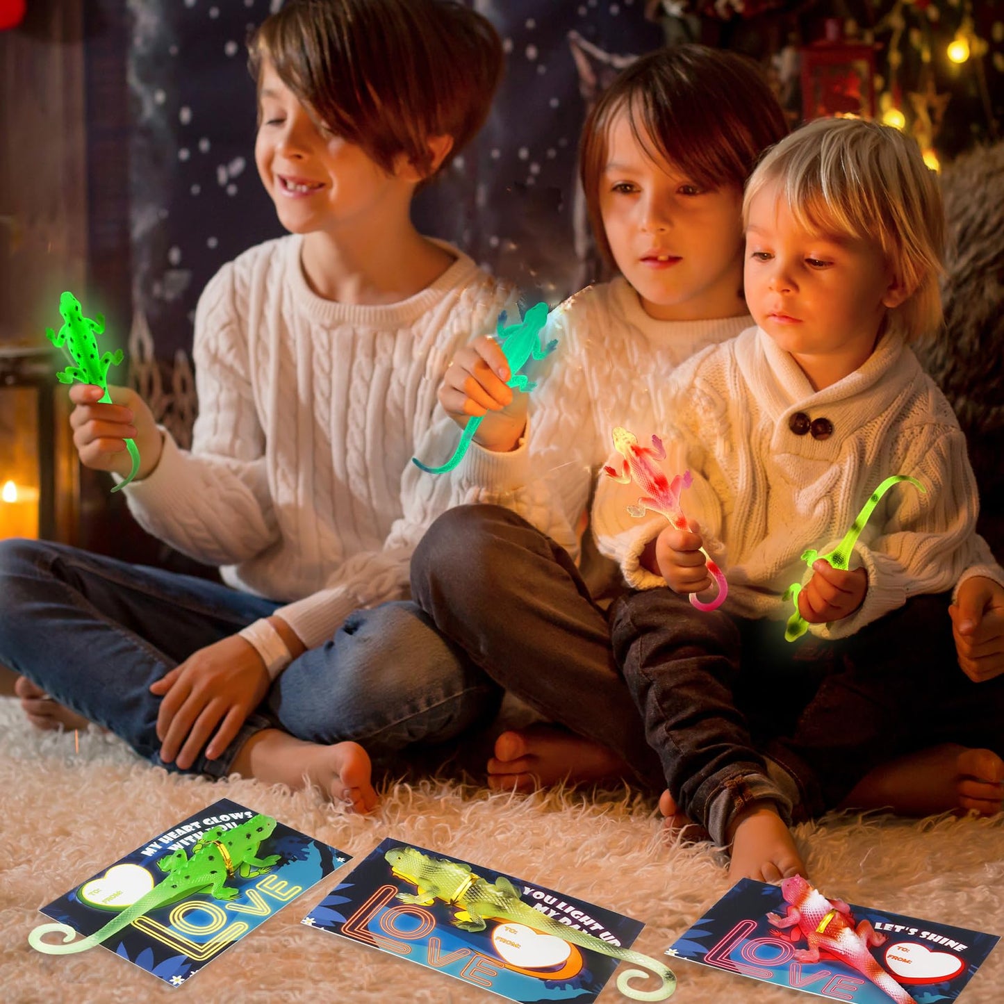 OCHIDO Valentines Cards for Kids Classroom - 24 Pack Glow-in-the-Dark Lizard Toys