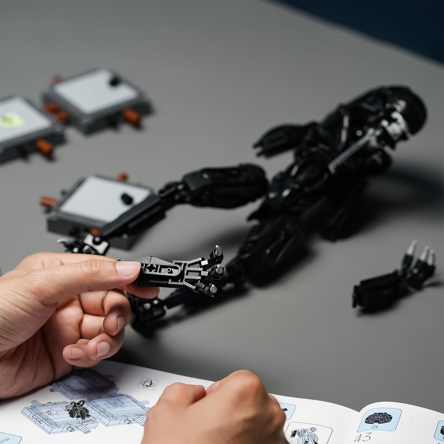 onederbkk Xenomorph Building Kit – 616-Piece LEGO-Compatible Figure for Adults & Teens