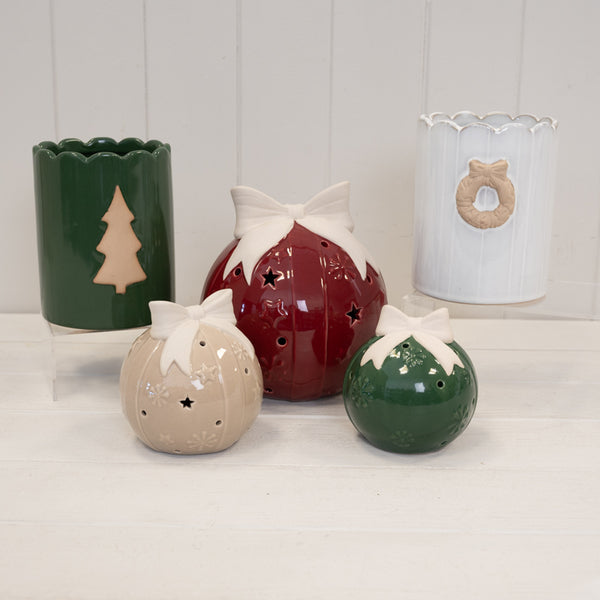 Tradtional Red LED Bauble with Bow