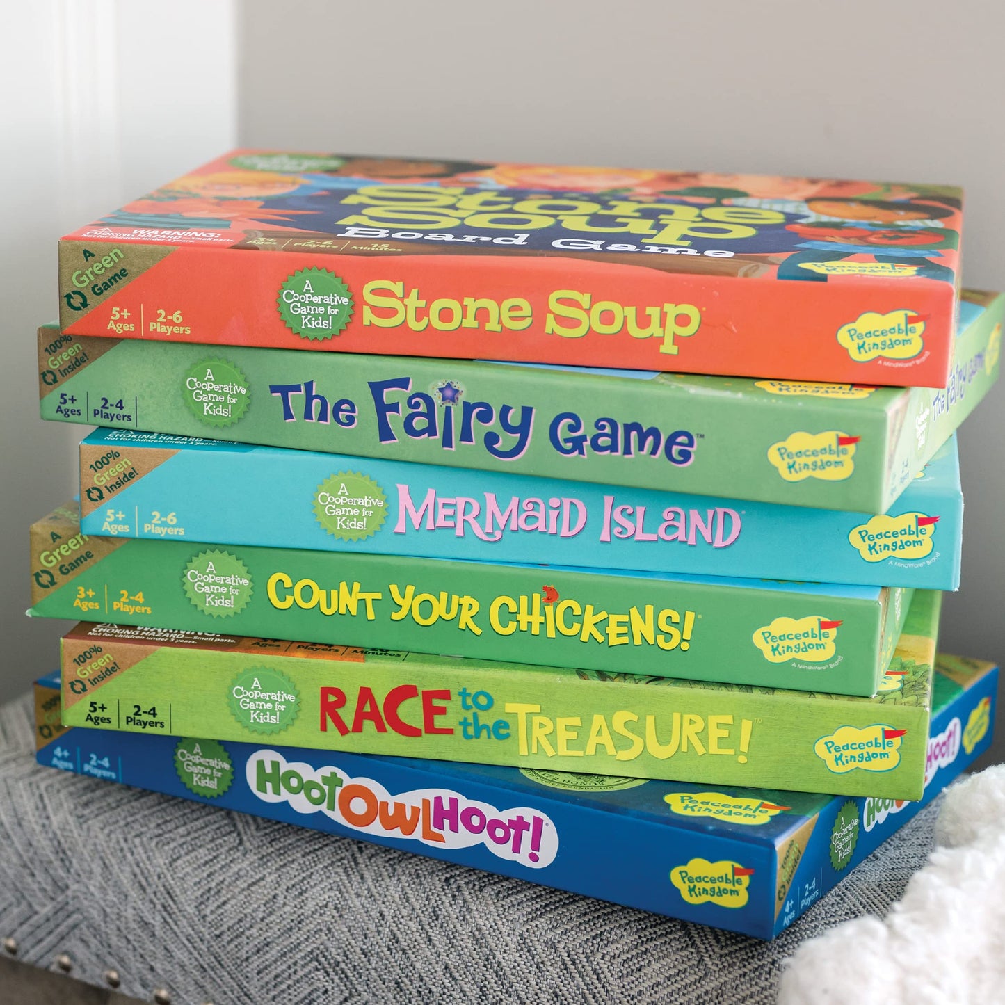Peaceable Kingdom Snug as a Bug in a Rug — Award-Winning Cooperative Preschool Skills Builder Game for 2 to 4 Players (Ages 3+)