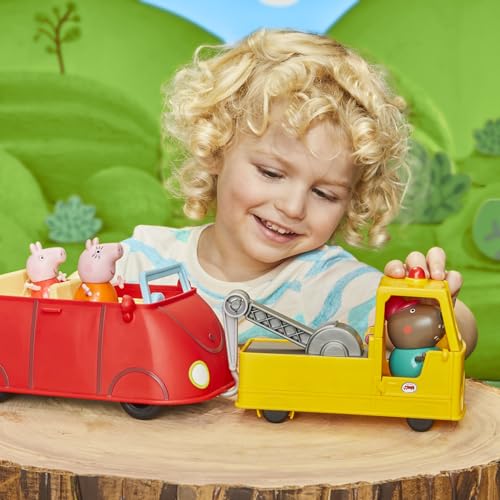 Peppa Pig Granddad Dog's Tow Truck Set — Construction Vehicle & Figure for Preschoolers 3+