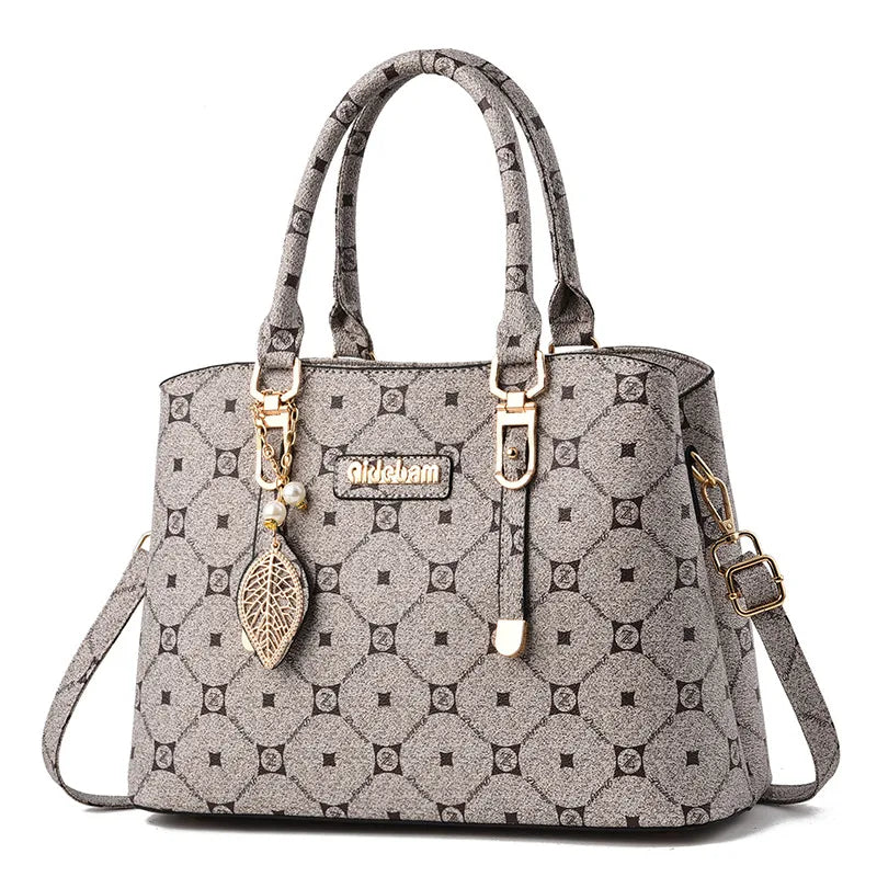 Women's Medium Pu Leather Lattice Vintage Style Square Zipper Handbag
