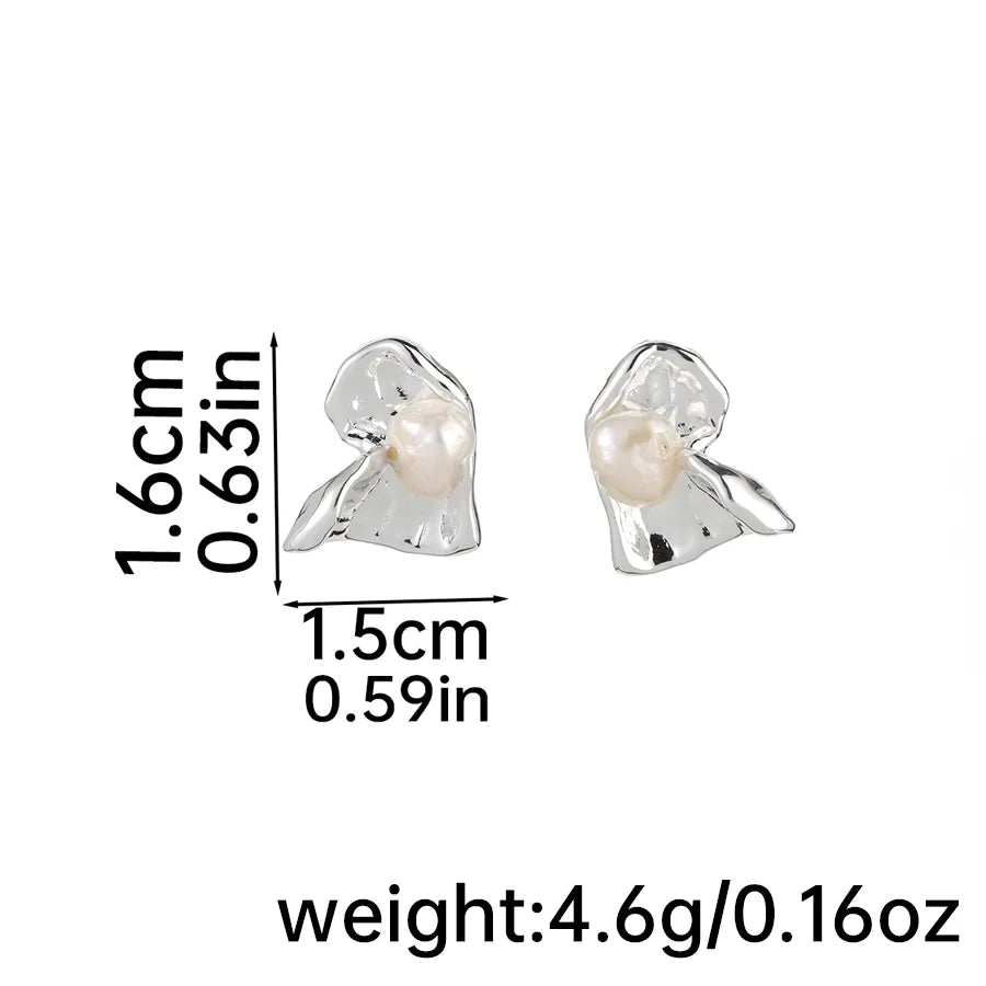 1 Pair IG Style Simple Style Solid Color Inlay Copper Freshwater Pearl 18K Gold Plated Silver Plated Ear Studs