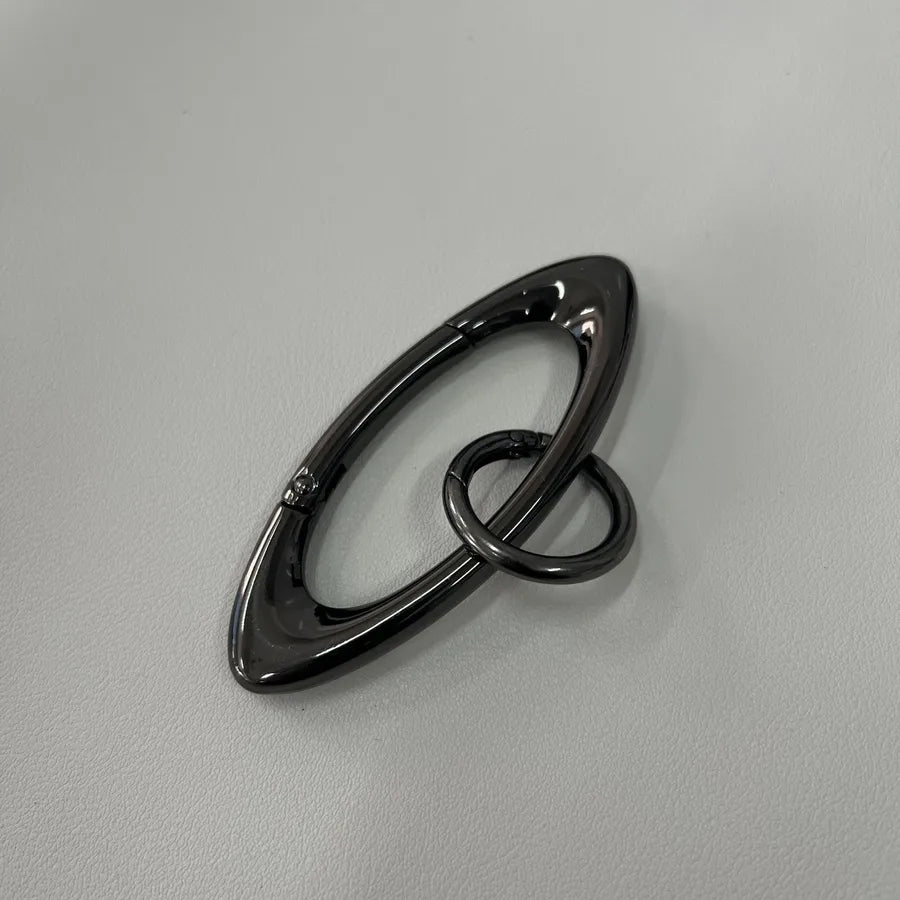 Oval Keychain High-value Accessories Mountaineering Buckle Design Fashion Accessories cleanfit Niche Waist Hanging Ornaments