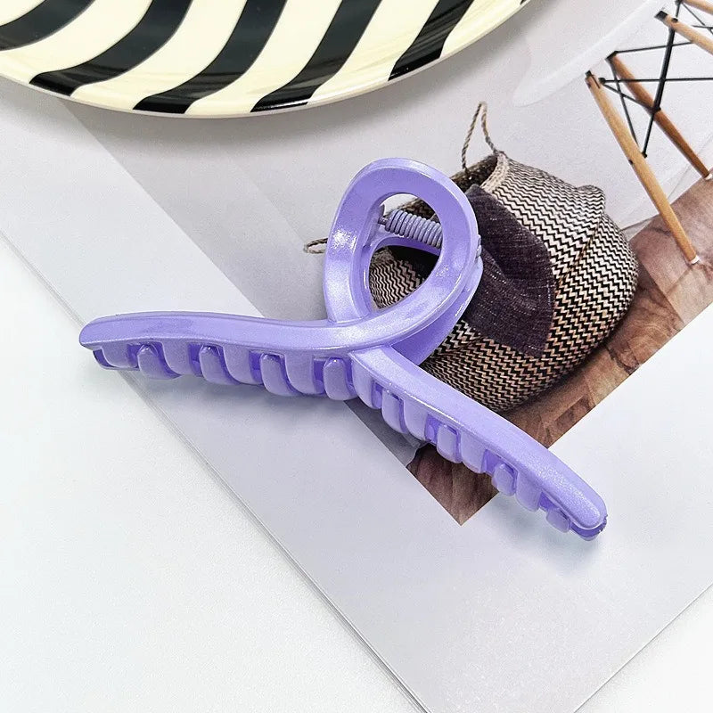 Thick Acrylic Hair Clips Cute Sweet Dopaamine Crown Grab Clips Shark Fin Sensation Solid Color Hair Clips For Women