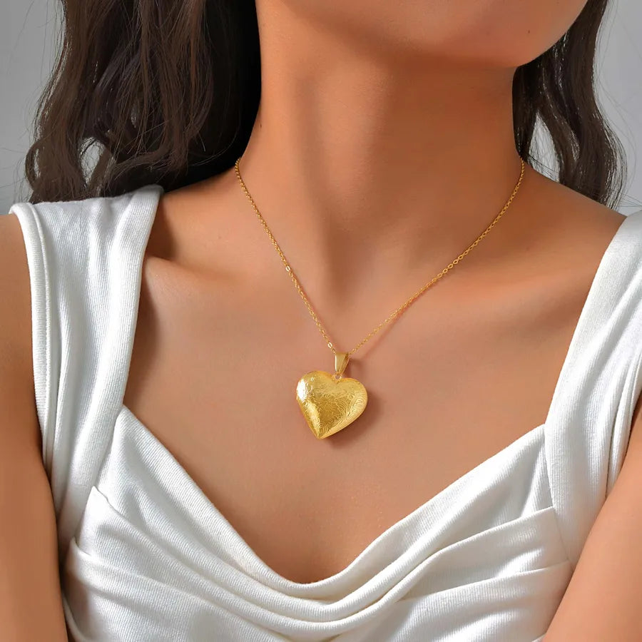 Wholesale Jewelry IG Style Casual Classic Style Heart Shape 201 Stainless Steel 18K Gold Plated cable chain Pendant Necklace