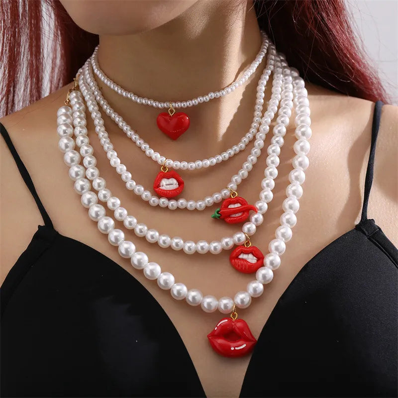Casual Exaggerated Lips Imitation Pearl Alloy Beaded Chain Beaded Necklaces Wholesale