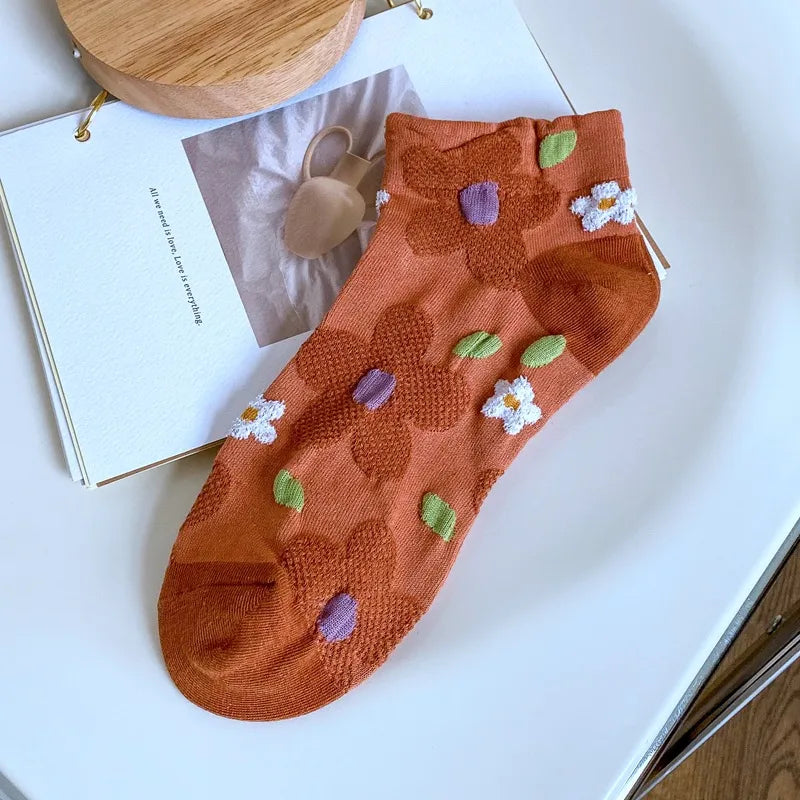 A Pair Cute Women's Flower Cotton Crew Socks
