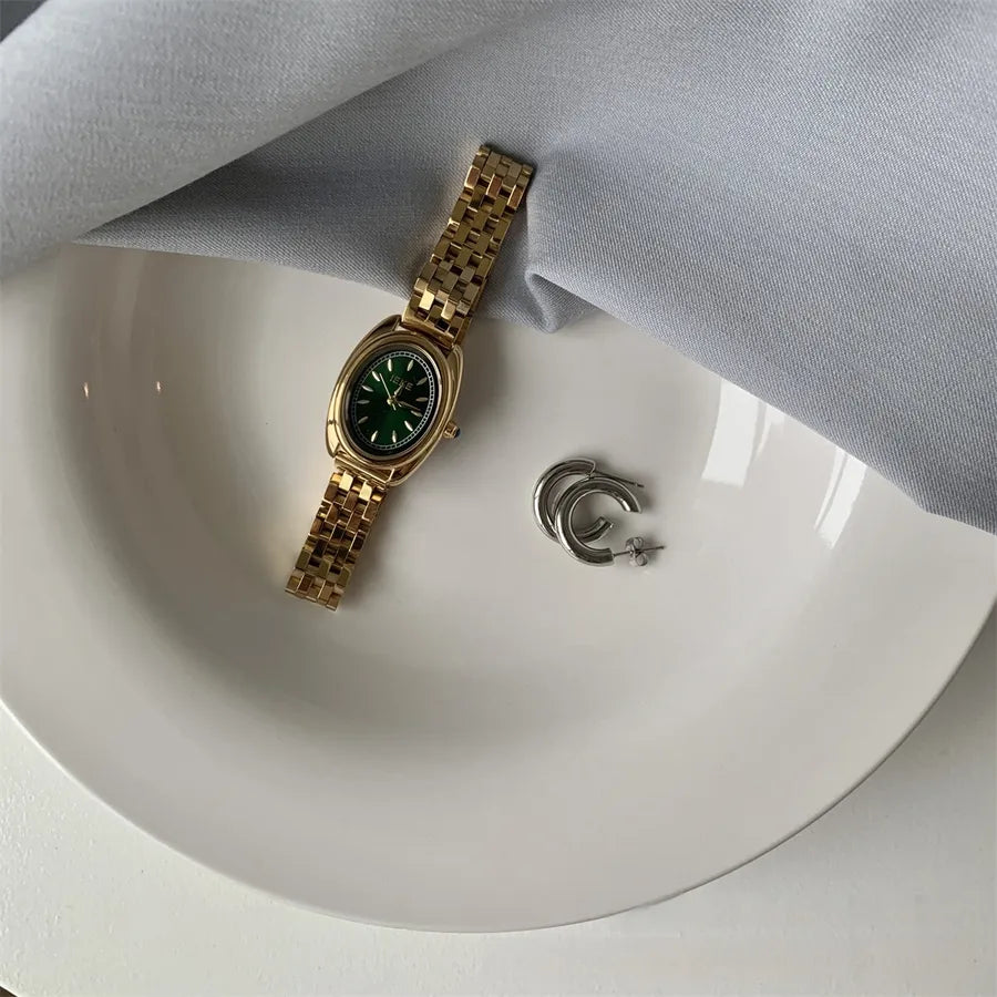 Elegant Luxurious Oval Butterfly Double Snap Quartz Watch