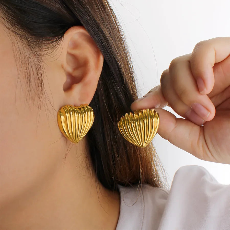 1 Pair Elegant Lady Vacation Heart Shape Polishing Plating 304 Stainless Steel 18K Gold Plated Backs Ear Studs