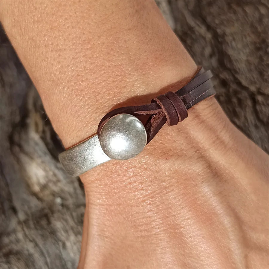 Retro Solid Color Pu Leather Alloy Men's Bangle