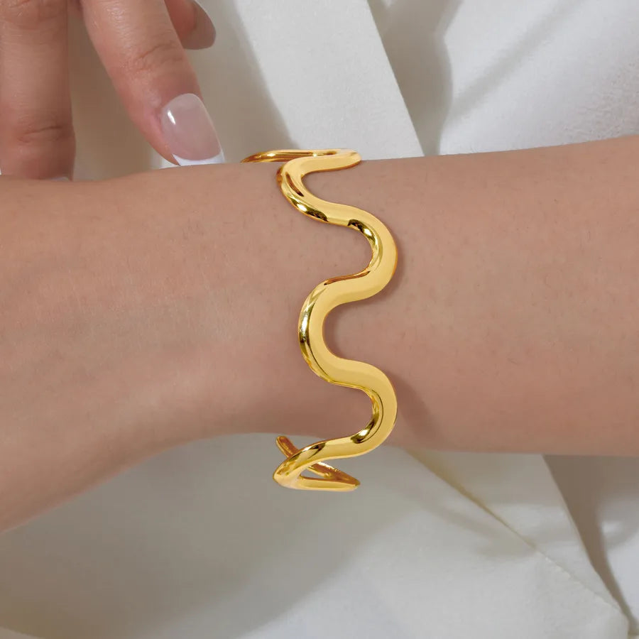 Casual Waves 304 Stainless Steel Imitation Gold Bangle In Bulk